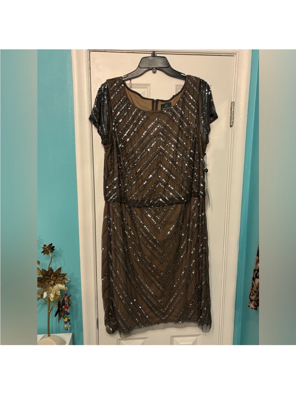 Adrianna papell Sequin Short Sleeve Overlay Sheath Dress  READ-DESCRIPTION!